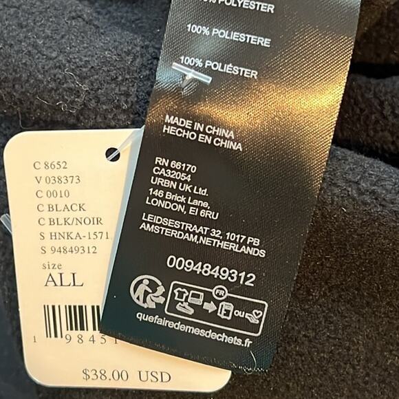 Free People FP Movement Spellout Fleece Flat Out Cuffed Beanie Hat in Black - Picture 7 of 8